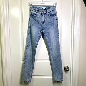 H&M - Stonewashed Jean Skinny  Leg Size 4